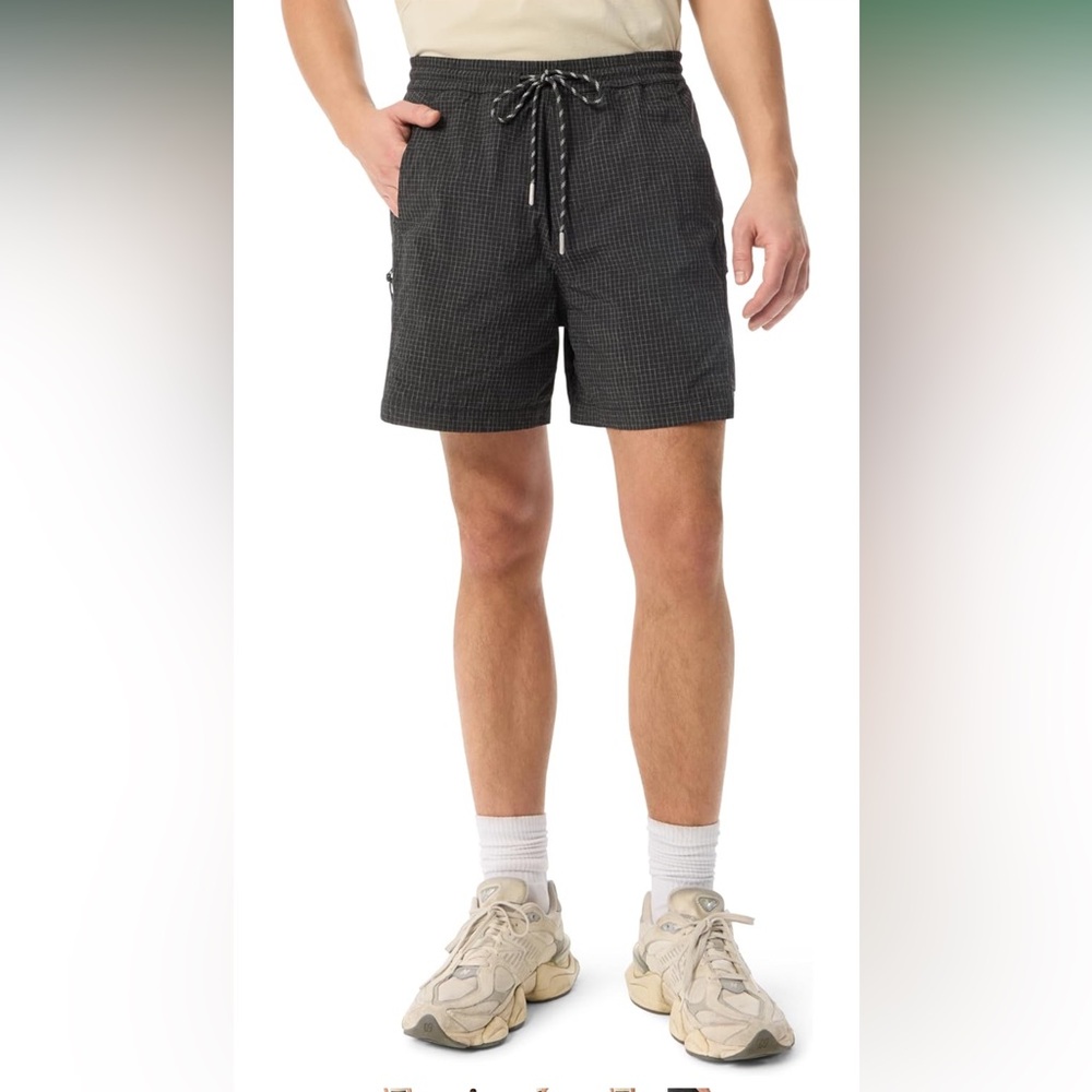 NWT Cross Eyed Moose Cross Rivers Pull on Water Repellent Hybrid Cargo Short Sml